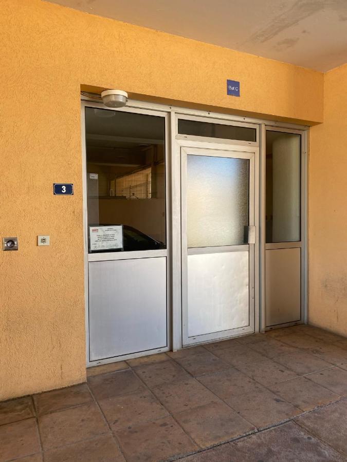 Studio Vue Mer Situe A Cote De La Plage Quartier Des Quilles Sète Extérieur photo