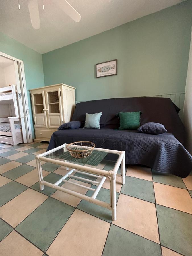 Studio Vue Mer Situe A Cote De La Plage Quartier Des Quilles Sète Extérieur photo